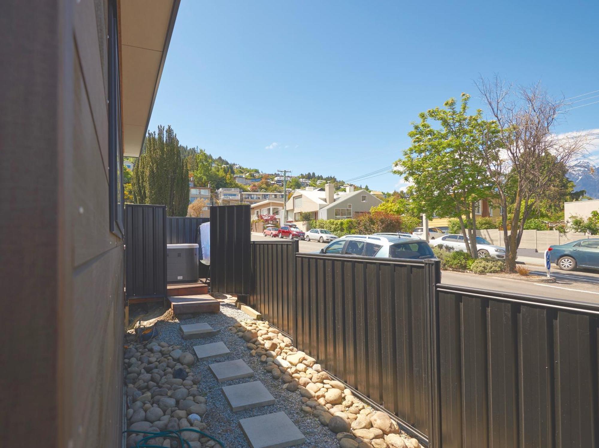 Central Spa Escape Studio - F1 Apartment Queenstown Exterior photo
